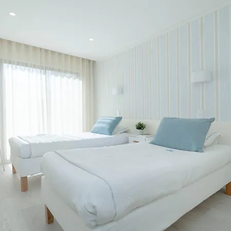 Dos Lirios - Blue Sea * Albufeira